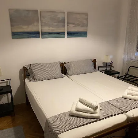 Vila Platana Vila *